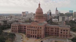 Texas lawmakers approve $1 billion private school voucher plan, which now heads to Gov. Abbott's des
