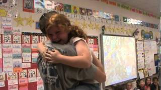 Daddy Surprises Daughter at school after deployment