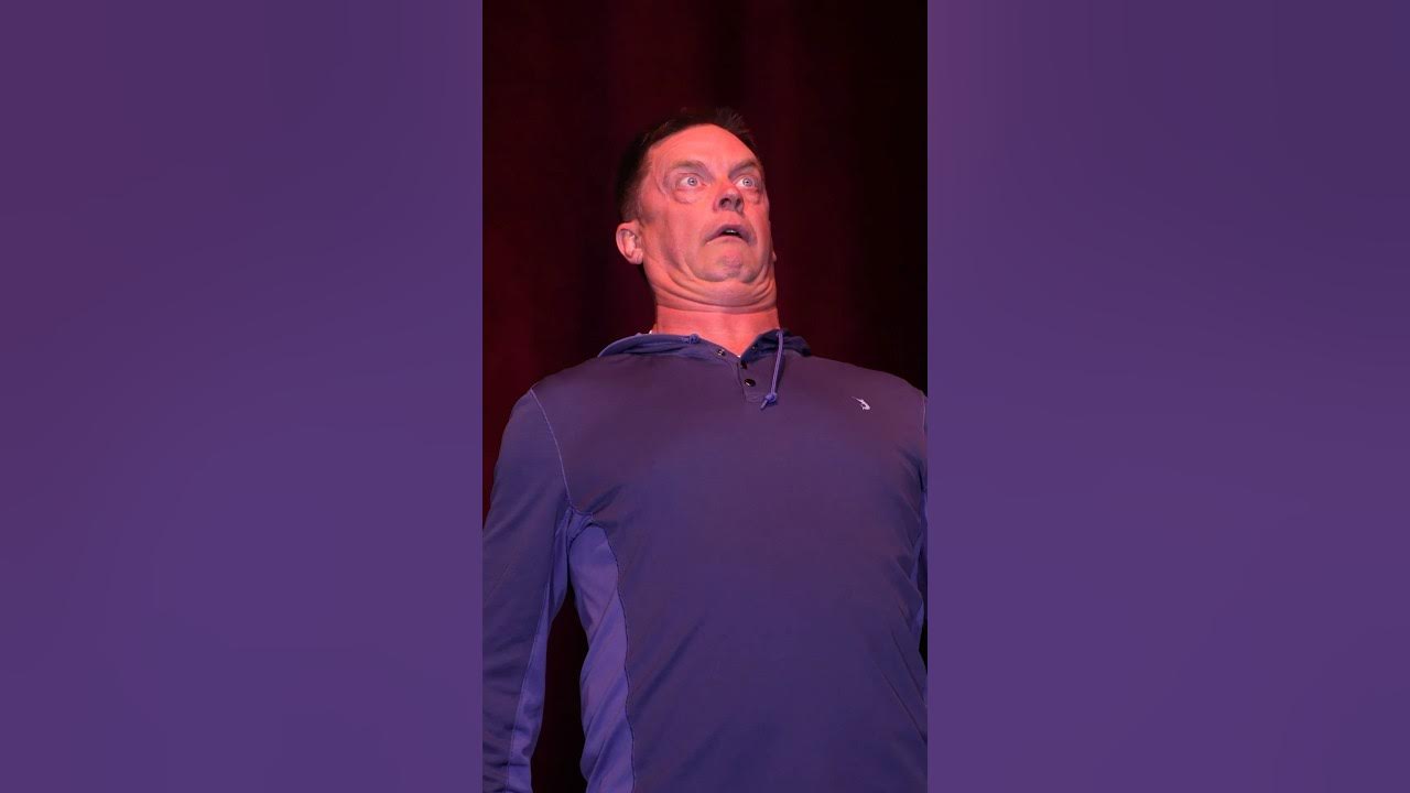 🌚Happy Eclipse! DON’T look directly at it😎 #solareclipse #moon #standup #standupcomedy #jimbreuer 🌚Happy Eclipse! DON’T look directly at it😎 #solareclipse #moon #standup #standupcomedy #jimbreuer