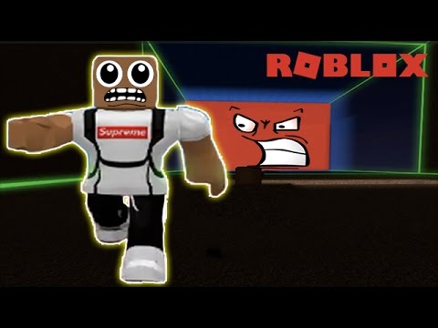 survive a deadly speeding wall in roblox im in dis vid yt