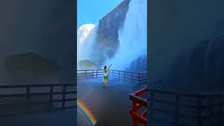 Рилс без смысла  Просто я и Ниагара  Текст возможно напишу потом  Но это не точно  😉