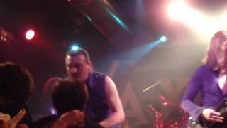 AXXIS -SALAQ 12 MARZO-Last man on earth.MP4