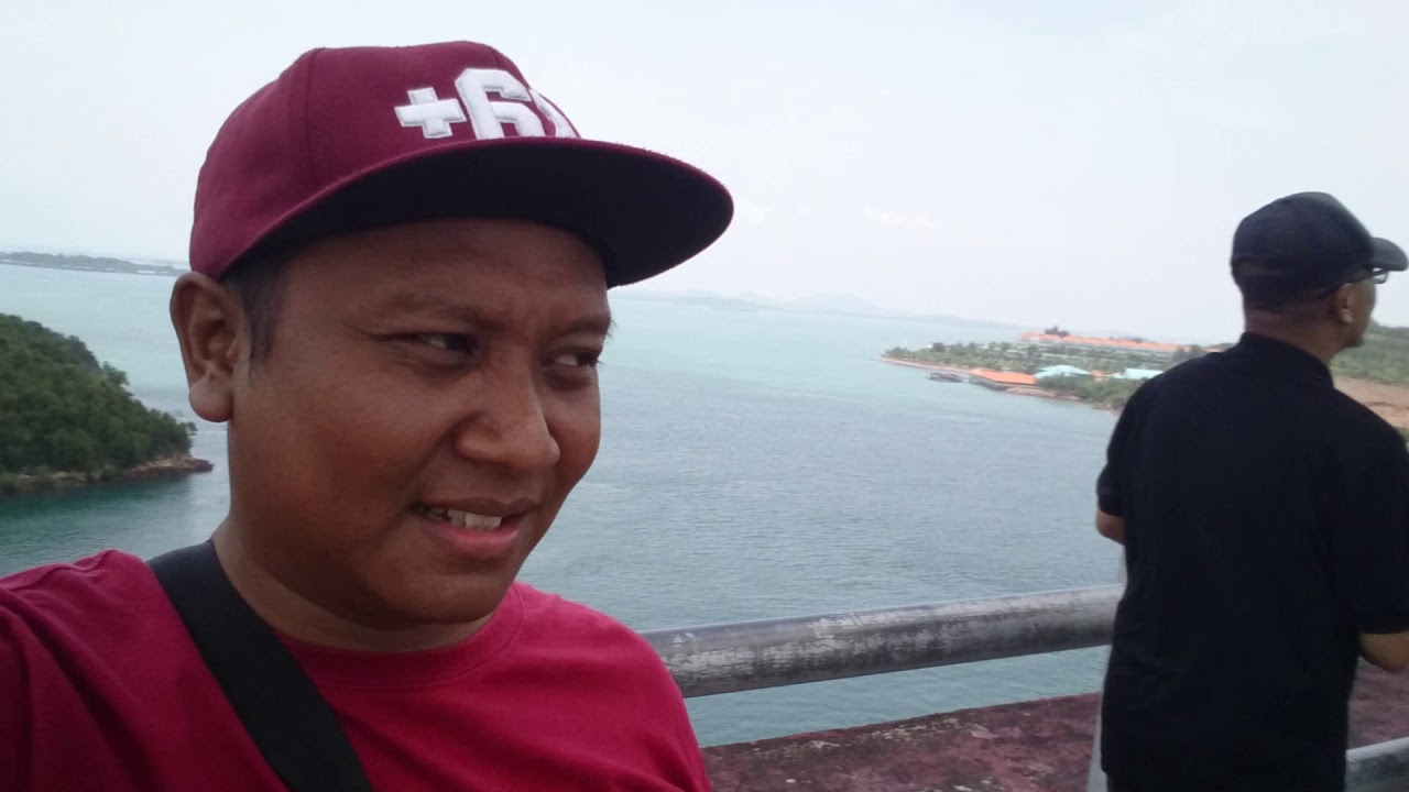 BALERANG BRIDGE - YouTube