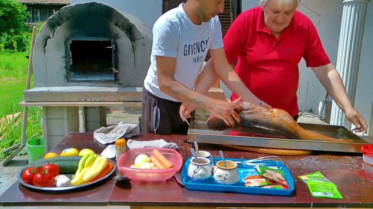 Pečenje soma na domaći nacin, fenomenalan ukus.