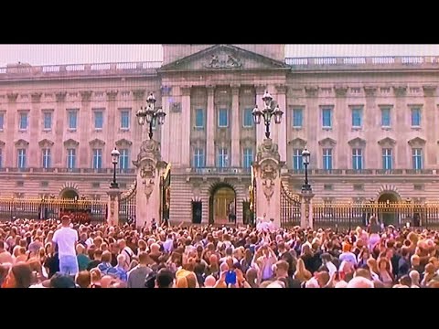 #queenelizabeth GOD SAVE OUR KING 😶 #king 🤴 #buckinghampalace #kingcharles #royalfamily