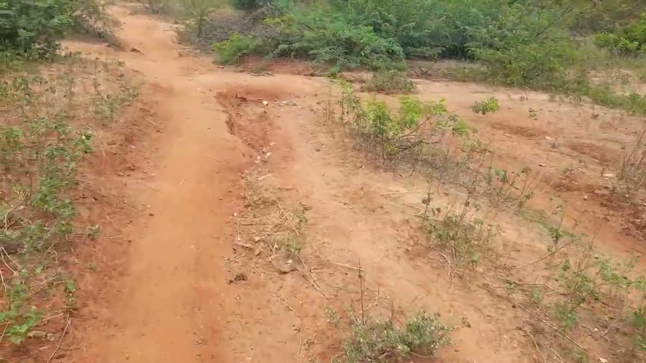 திண்டுக்கல் மாவட்டம் அய்யலூர் அருகில் 6 ஏக்கர்30 சென்ட் ஏக்கரின்விலை 5 லட்சம் ஓடைப்பாதை 95 24672540