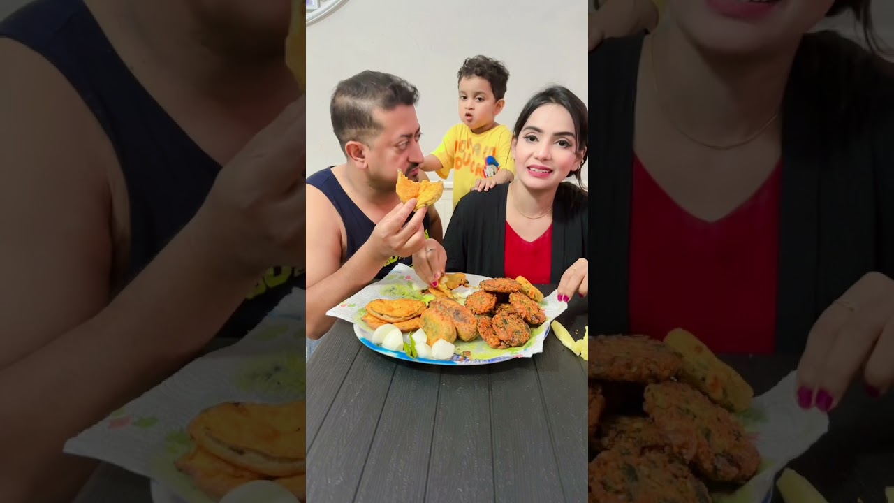 বৃষ্টির দিনে জামাই কে গরম গরম চপ ভাজা খাওয়াইলাম😊@FarjanaKabireti-f3f