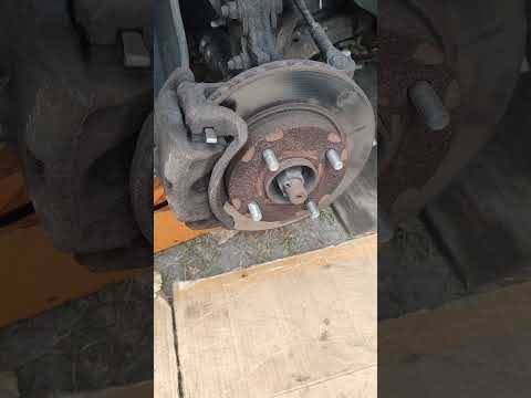 Front Disc Brakes Side 2 Replacement #nissan #sentra #automobile #car #repair