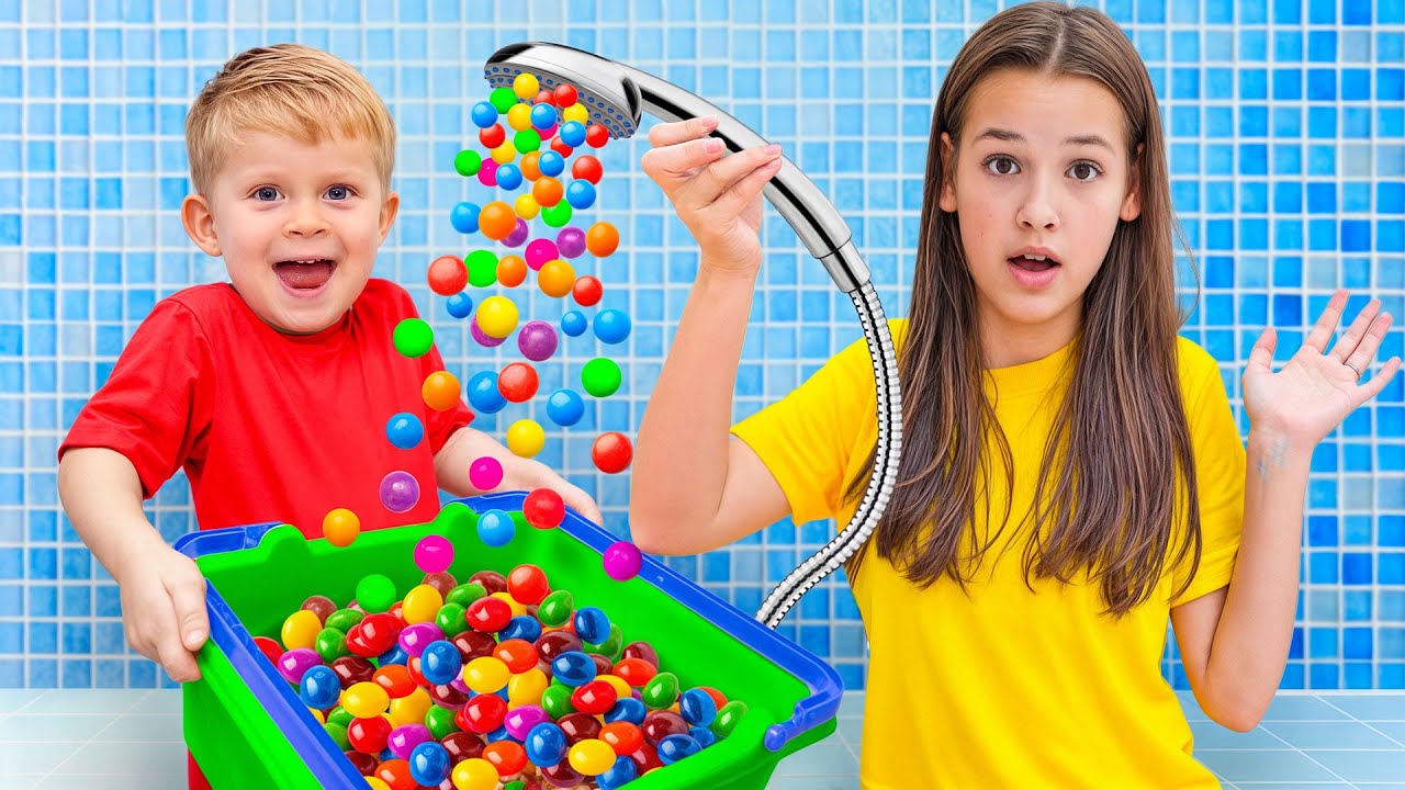 Magic Candy Shower with Oliver and Adam! Sweet Surprise