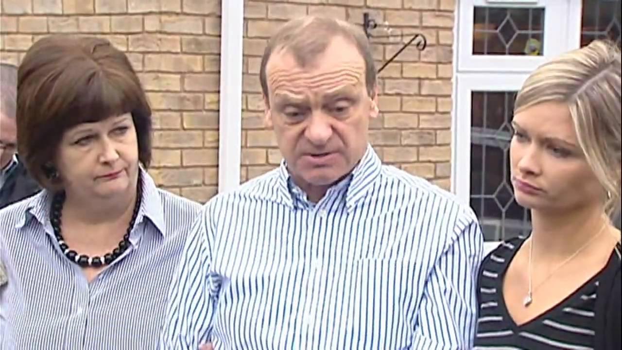 英語動画 英見聞 Niknews 英国の報道 市橋容疑者 逮捕 大きく取り上げる 一時は日本の警察の捜査に批判的であった英国人女性リンゼイ アン ホーカーさんの家族も 日本の警察 市民 メディアに感謝の言葉を 記者会見で 述べる 英語動画 4本 英見聞 Niknews Bathtub