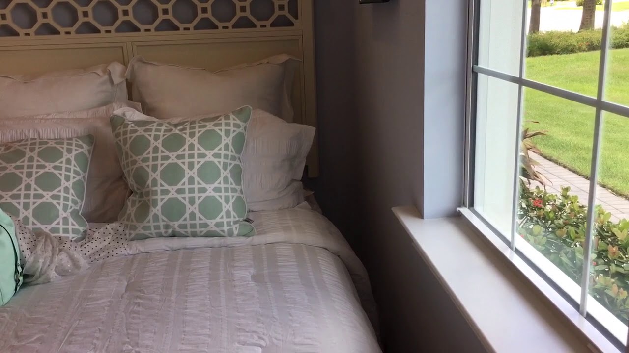 Small bedroom issues