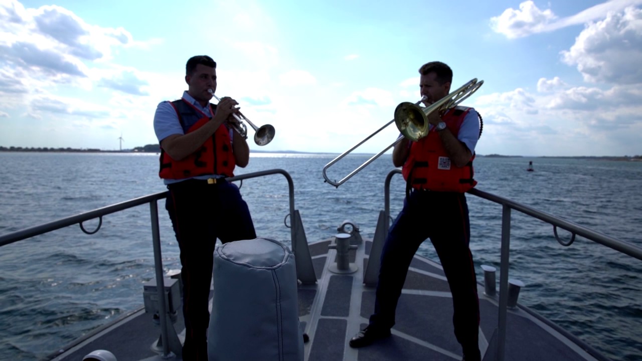 United States Coast Band performing "Semper Paratus"
