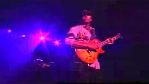 Audioslave - Shadow On The Sun (KROQ AAC 2002)