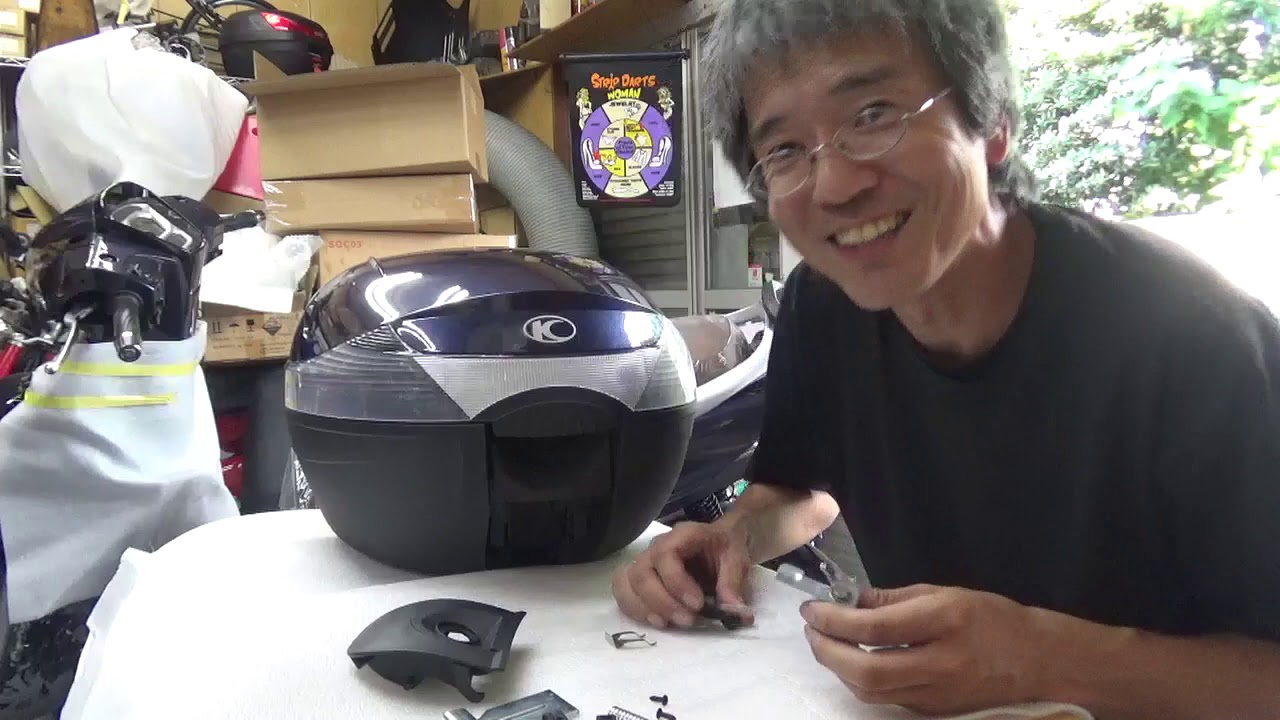 KYMCO ターセリーS150 純正リアボックスの取り付けにお付き合い 