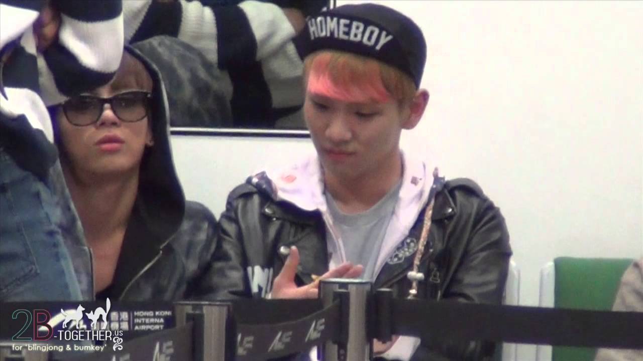 [2BTOGETHER]121026 JONGKEY at HK Airport