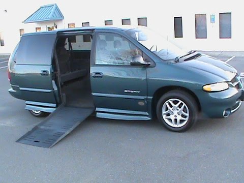 2000 Dodge Caravan Wheelchair Van 