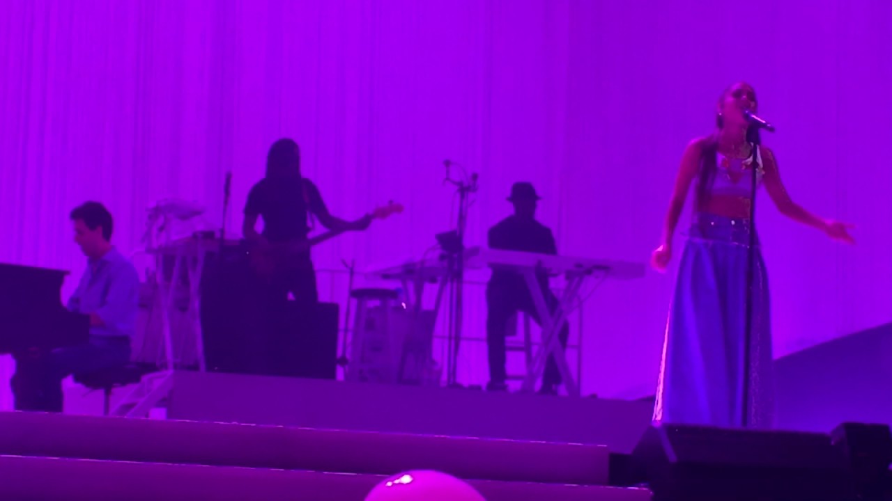 Ariana Grande 'Jason's Song' Dangerous Woman Tour Night 2 at MSG 2/24/17