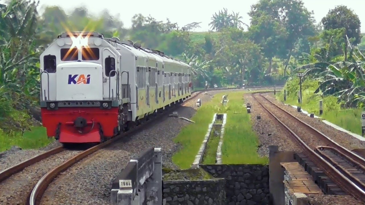 MASINIS GOKIL 2 KERETA API KING LAWU & BANGUNKARTA BUNYIKAN SULING ...