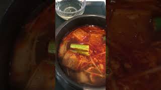 🍛 #회사 #구내식당 #점심메뉴 #경상도식콩나물무국 #두부구이 #메추리알볼어묵조림 #한입장아찌 #잡곡밥 #현미녹차