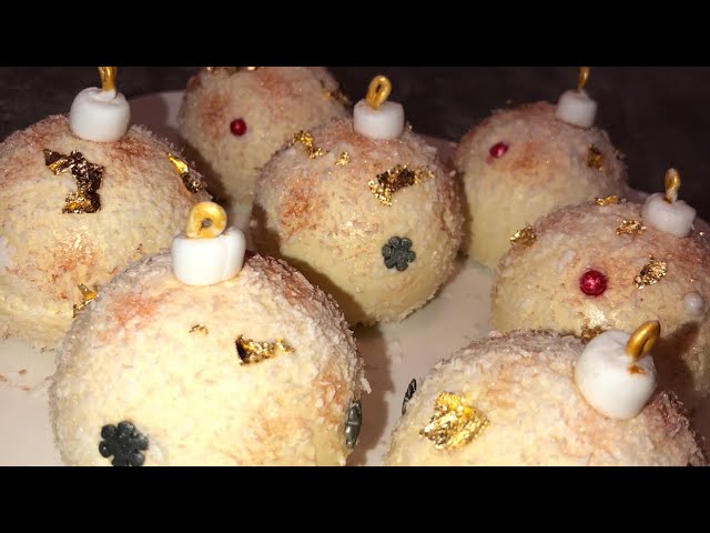 Boules de Noël coco passion - Moule DOLCE TARTUFO Silikomart - Ciciya  PâtisserieandCo