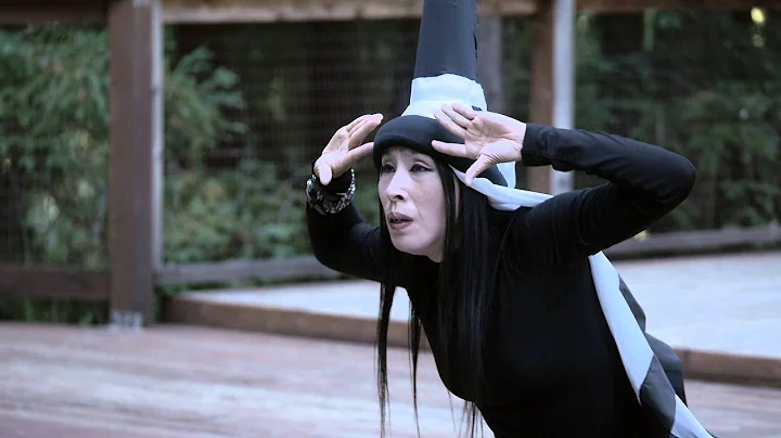 The Prophetess by Anna Halprin (re-staged by Dohee...