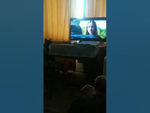 Нёне смотрит телек😁 - YouTube