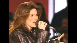 Shania Twain - You Shook Me All Night Long (Live)