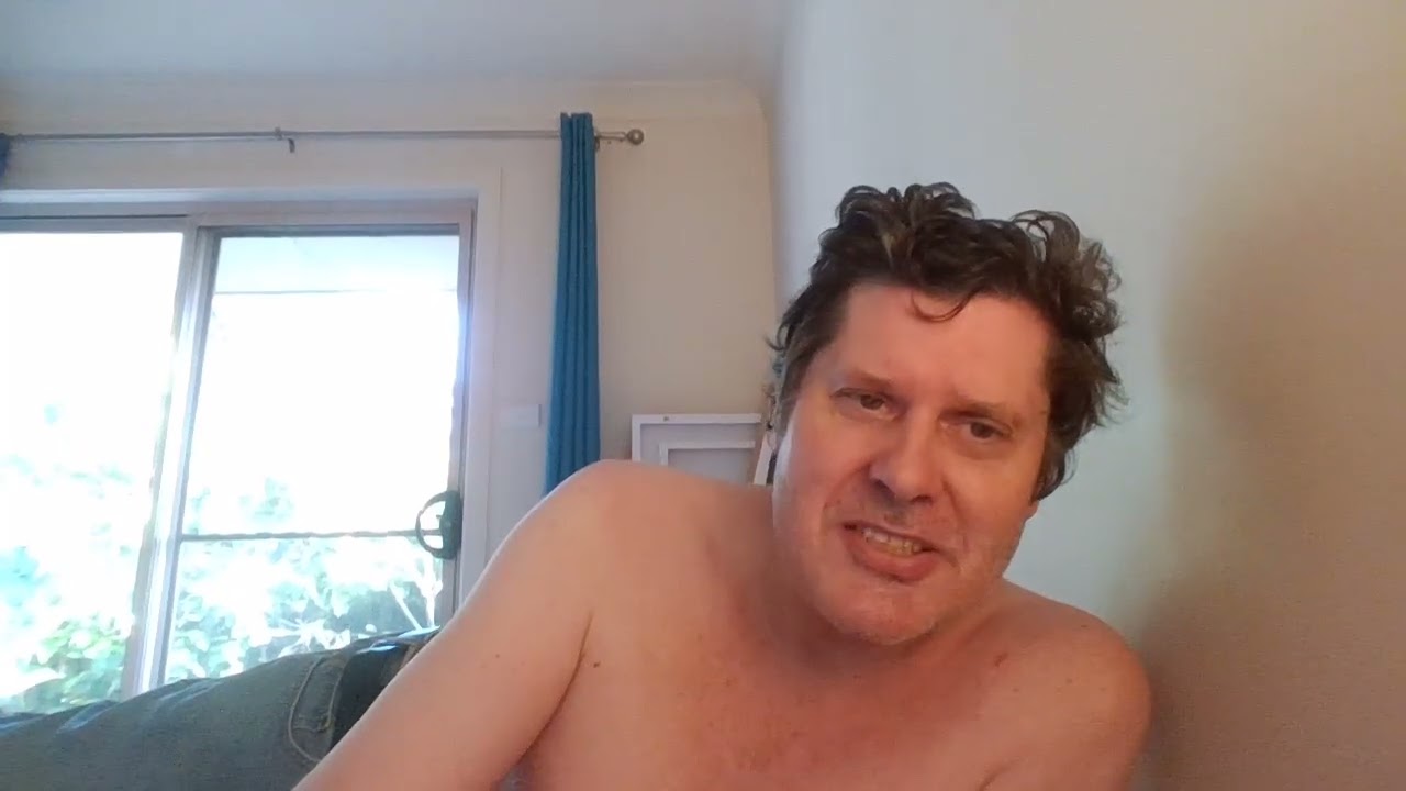 Punk music review by ex-punk Oi! underground guru. Wake up, Stanley! the real bollocks!