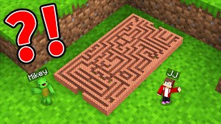 Mikey and JJ Found The TINIEST SECRET MAZE in Minecraft (Maizen)