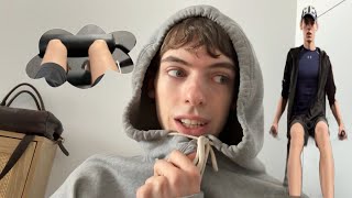 twinks first time at a public gym