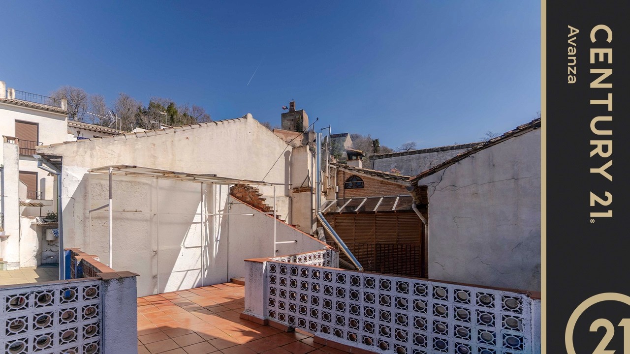 Casa en venta en Cta. de Gomerez - Century 21 Avanza Granada