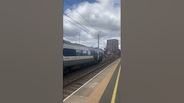 EMR class 222 passes West Hampstead Thameslink #railway