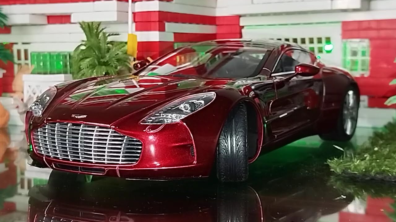 ASTON MARTIN ONE77 V8 2008 1 18 AUTOART Signature 