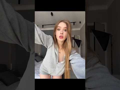 Comatozze Curvey Girl Viralvideo Cr7 Blonde 