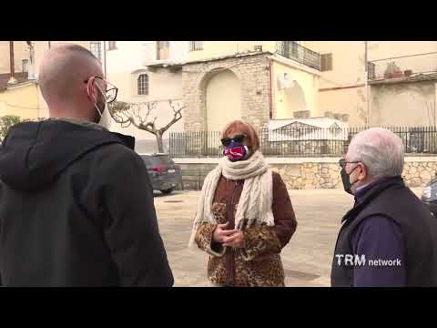 TRM’s 2-minute-19-second report, published on 21 January 2022, frames Roseto Valfortore as a village seeking new residents. It is a short local-news perspective on the demographic and community challenges that accompany the village’s cultural and natural assets. The story belongs to 2022 and should not be read as proof that a particular relocation incentive or offer is still available. Its value is the contemporary social context alongside the longer walking tour.