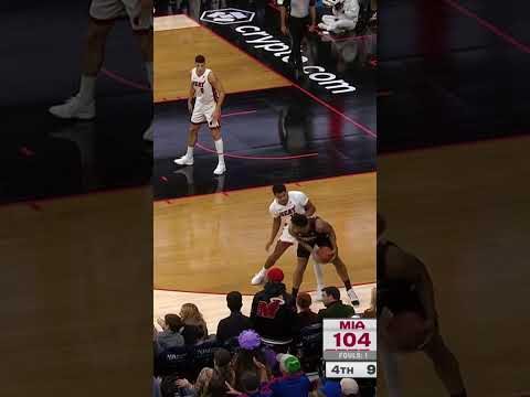 Quentin Grimes with the Acrobatics! 👀