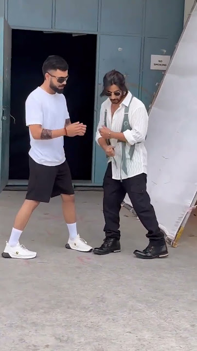 King ❤️ srk Signature Pose #viratkohli #srk #ibrahimqadri