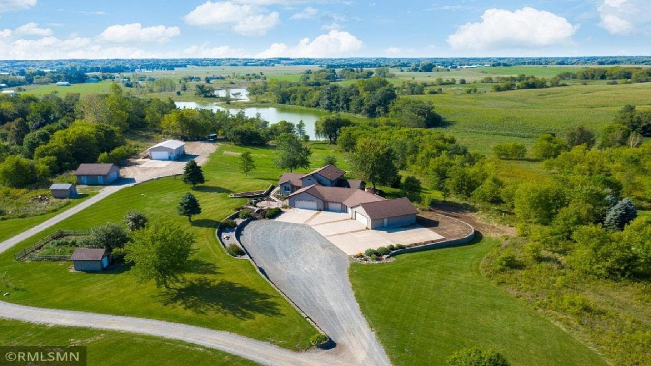 14597 255th Street, Lindstrom, MN Presented by Daniel Birdsall.