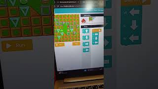 catch the pig via Scratch Jr kids Coding with fun game #learning #code #kids #education #scratch