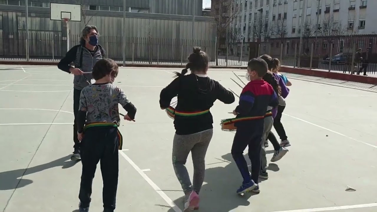 Batucada a l'escola - Escola Puig-Agut (Manlleu)