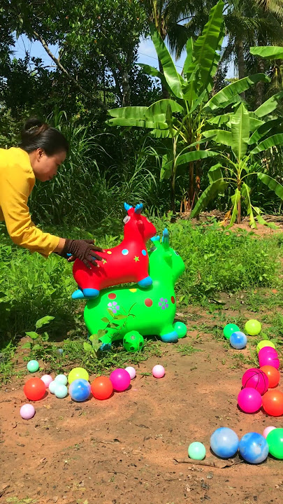 😂🥰😍 Relaxing Goats Colors 🐐 🐐 😍 💜 💚 🍉  🍉 #shorts