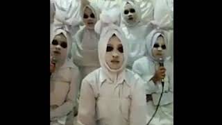Lagu Kelayung Layung Team Pocong