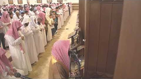 وقضى ربك ألا تعبدوا إلا إياه وبالوالدين إحساناً تلاوة خاشعة الشيخ محمد اللحيدان