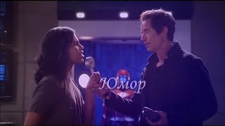 картинка: Харри и Циско / Never Really Over / Harry and Cisco (Harrisco)
