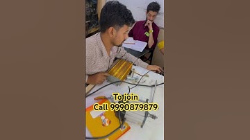 E rickshaw repairing training institute course controller wiring’s samjhte hue student practical