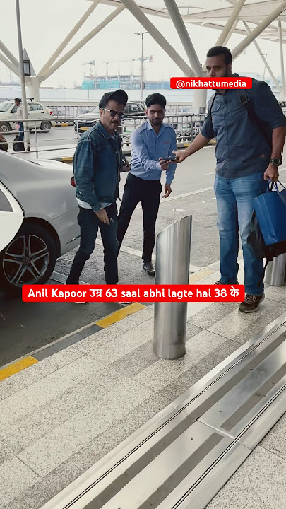 Anil kapoor snapped at Delhi airport #anilkapoor #trend #bollywood #shorts #video
