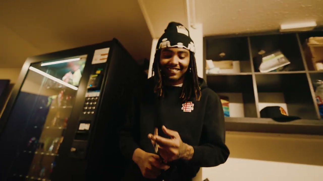 Kirk $ki- wrong way (Official music video) adlı videoyu YouTube'da izle Kirk $ki- wrong way (Official music video) adlı videoyu YouTube'da izle