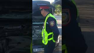 Казіргі полиция қызметкерлері служебный удостверение корсетуден бас тартады
