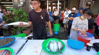 Taiwan Seafood Auction  Beautiful Fish Salmon Fish Cutting Octopus Squid Sell Low Price