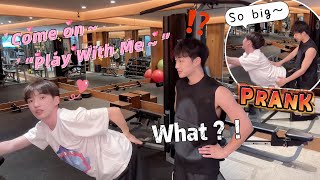 Tell Boyfriend：“Let's Do Something You Like…😳” Lovely Couple In Gym🥰 Cute Gay Couple Prank